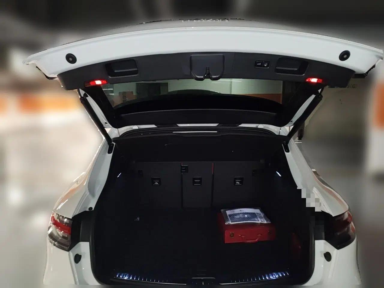 Porsche Macan 2023 Macan 2.0T — миниатюра 19