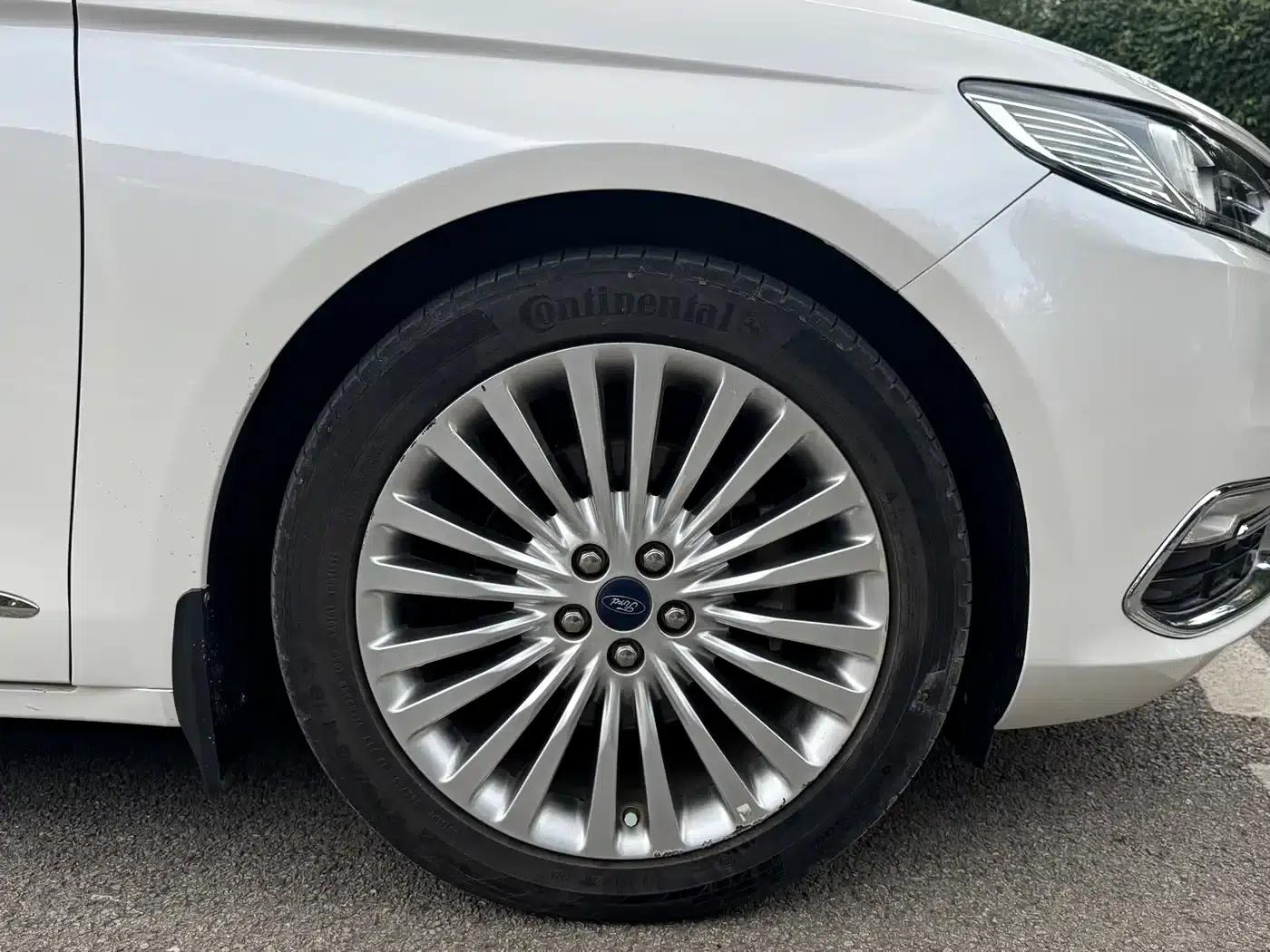 Taurus 2018 EcoBoost 245 Premium Edition (China V Emission Standard) — миниатюра 13