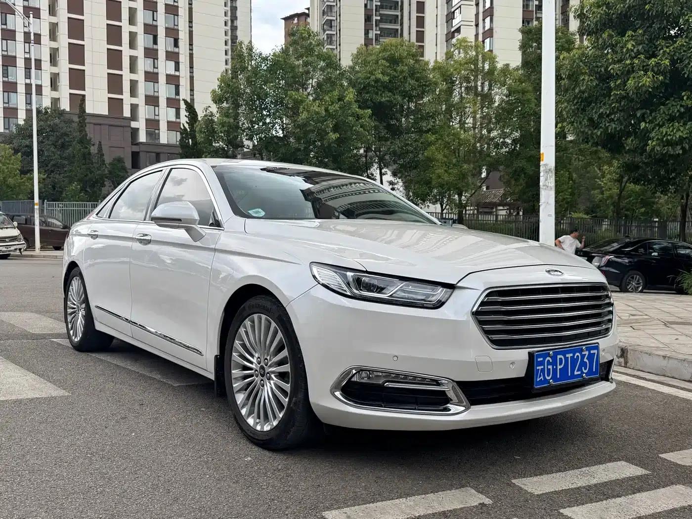 Taurus 2018 EcoBoost 245 Premium Edition (China V Emission Standard) — миниатюра 15
