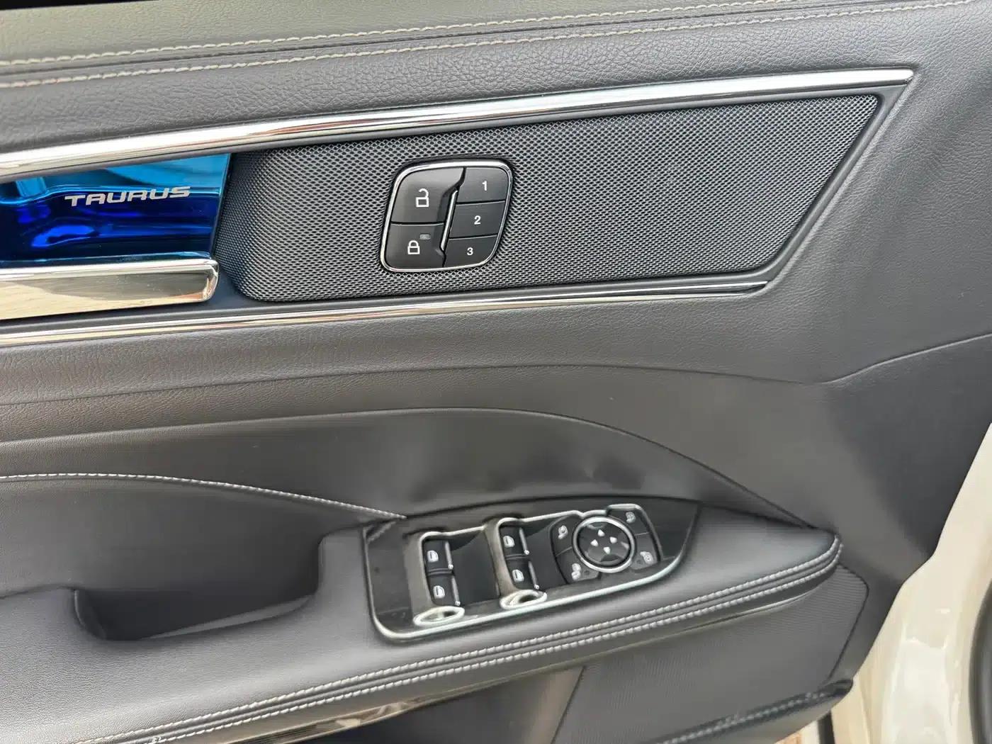 Taurus 2018 EcoBoost 245 Premium Edition (China V Emission Standard) — миниатюра 4