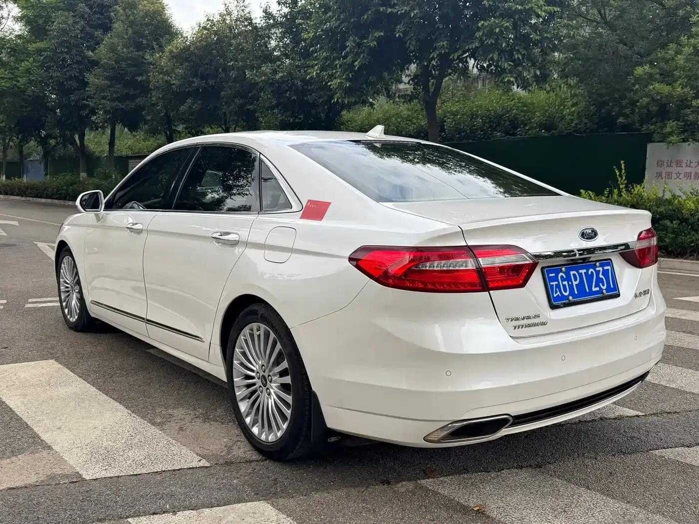 Taurus 2018 EcoBoost 245 Premium Edition (China V Emission Standard) — миниатюра 8