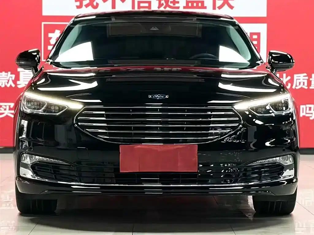 2019 Taurus EcoBoost 245 Premium Edition — миниатюра 2