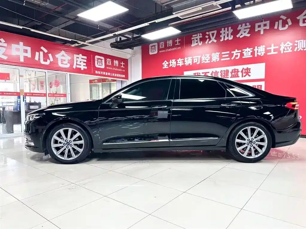 2019 Taurus EcoBoost 245 Premium Edition — миниатюра 4