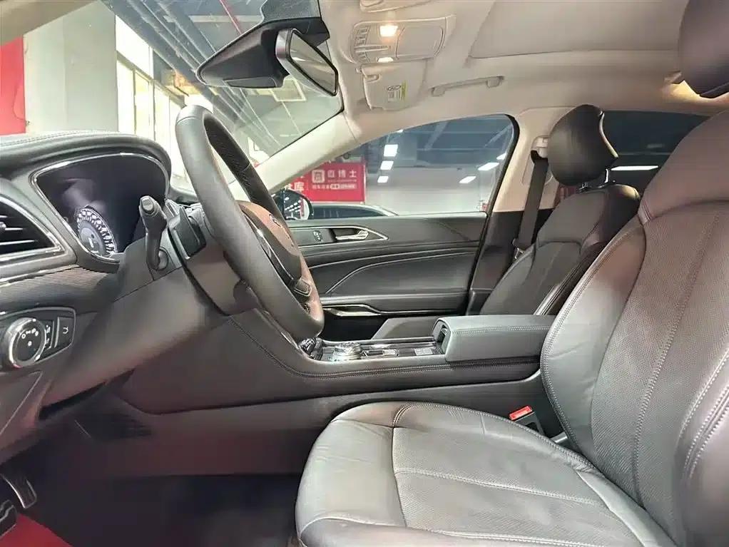 2019 Taurus EcoBoost 245 Premium Edition — миниатюра 7
