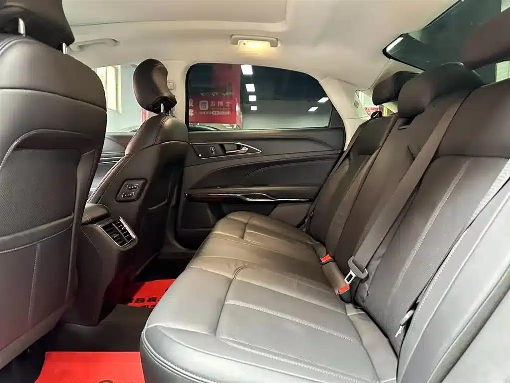 2019 Taurus EcoBoost 245 Premium Edition — миниатюра 8