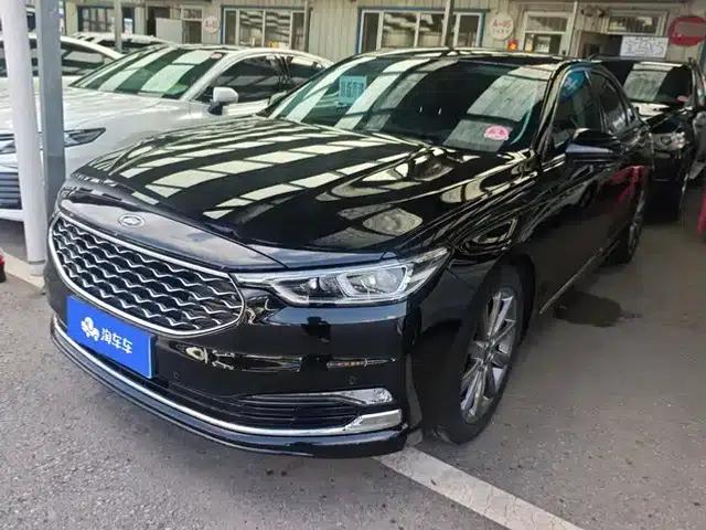 2019 Taurus EcoBoost 245 Premium Edition