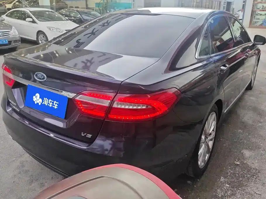 Taurus 2015 EcoBoost 325 V6 Flagship — миниатюра 3