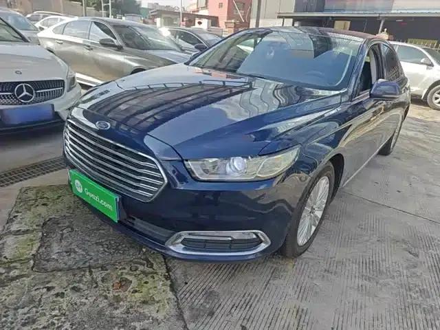 2015 Taurus EcoBoost 245 Fashion Edition