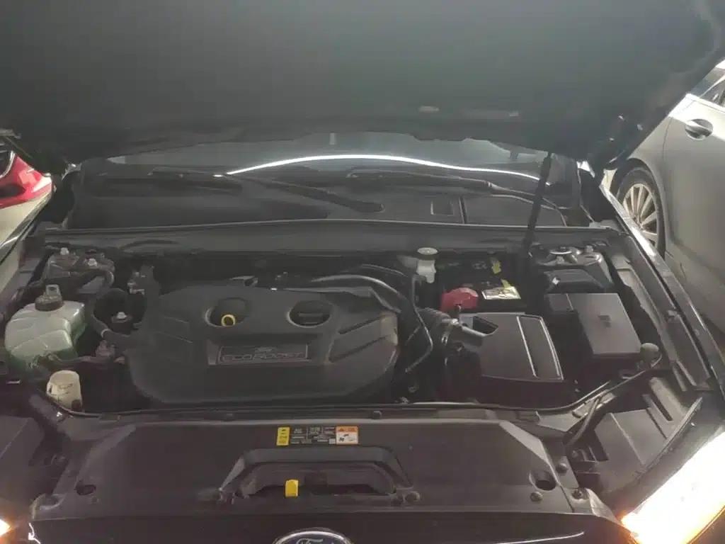 2015 Taurus EcoBoost 245 Luxury — миниатюра 20