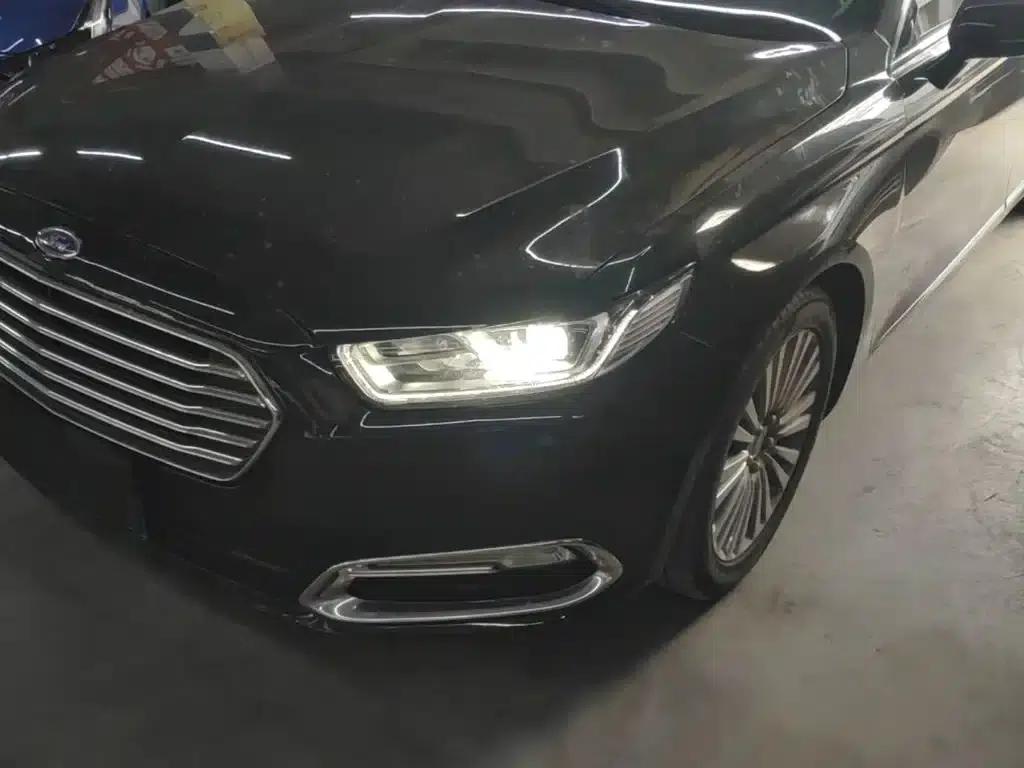 2015 Taurus EcoBoost 245 Luxury — миниатюра 24