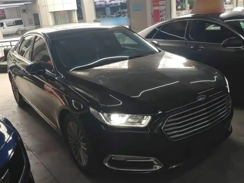 2015 Taurus EcoBoost 245 Luxury — миниатюра 4
