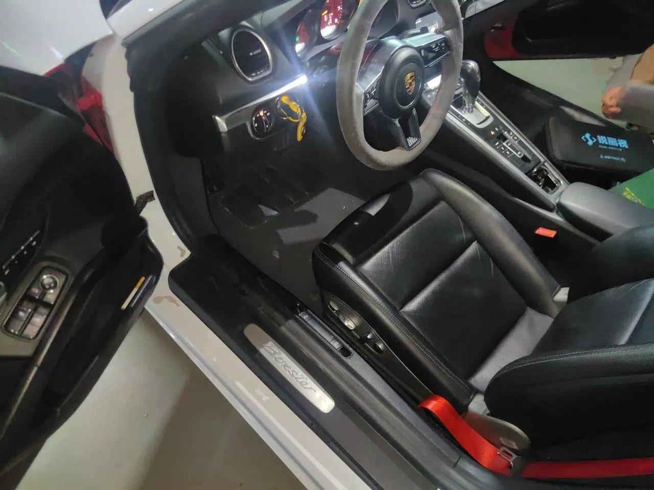 Porsche 718 2016 Boxster 2.0T — миниатюра 16