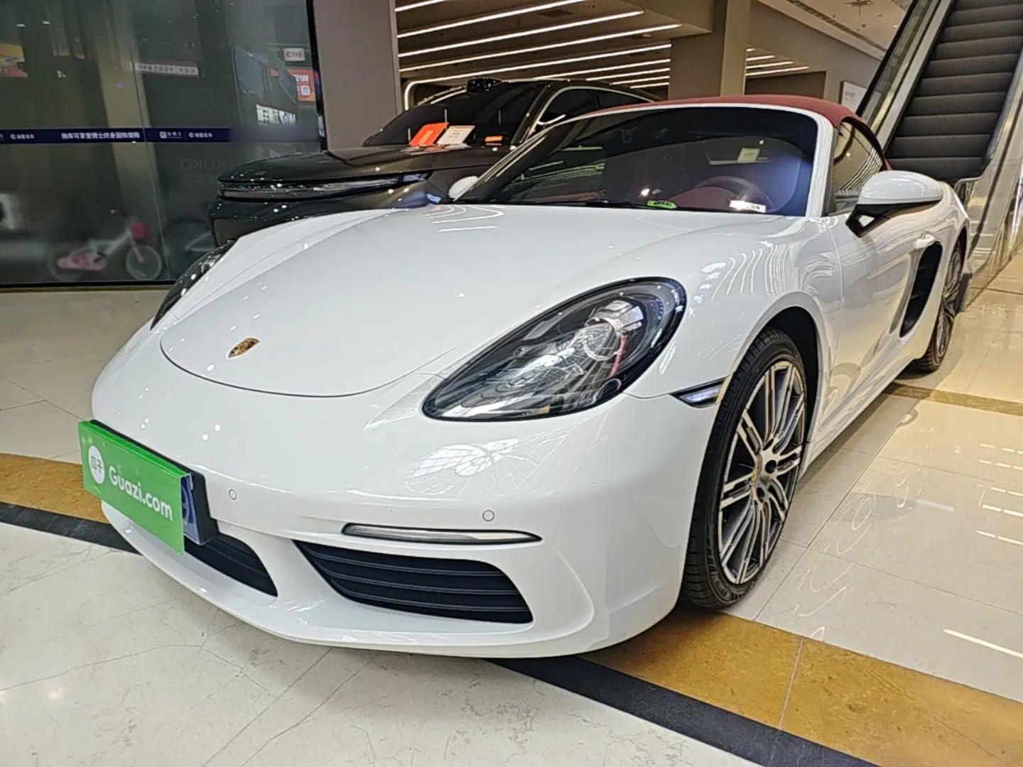 Porsche 718 2022 Boxster 2.0T — миниатюра 1