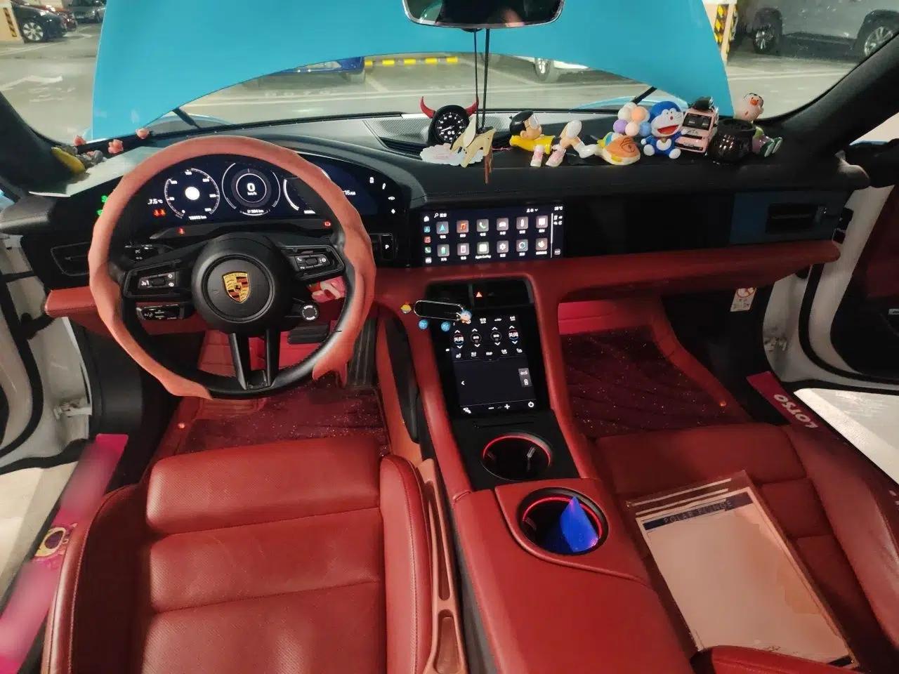 Porsche Taycan 2019 Taycan 4S — миниатюра 9