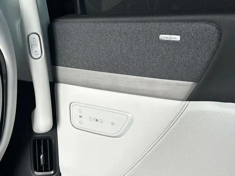 XPeng X9 2024 Model 640 AWD High Performance Max — миниатюра 19