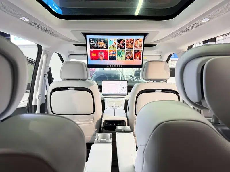 XPeng X9 2024 Model 640 AWD High Performance Max — миниатюра 34