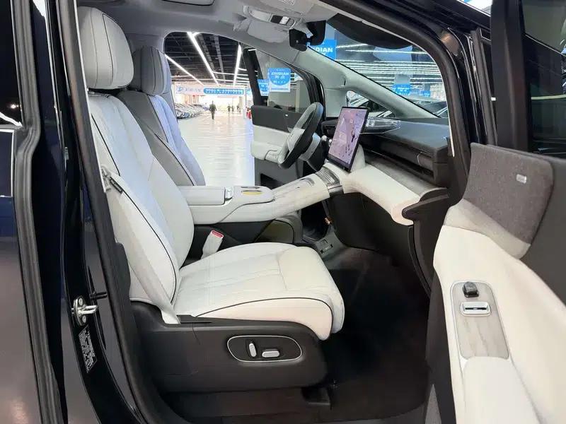 XPeng X9 2024 Model 640 AWD High Performance Max — миниатюра 47