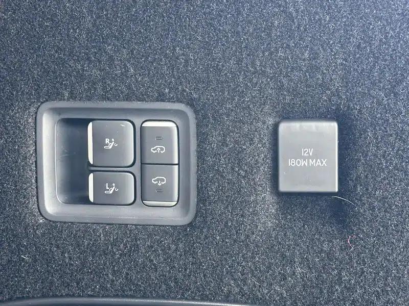 XPeng X9 2024 Model 640 AWD High Performance Max — миниатюра 9