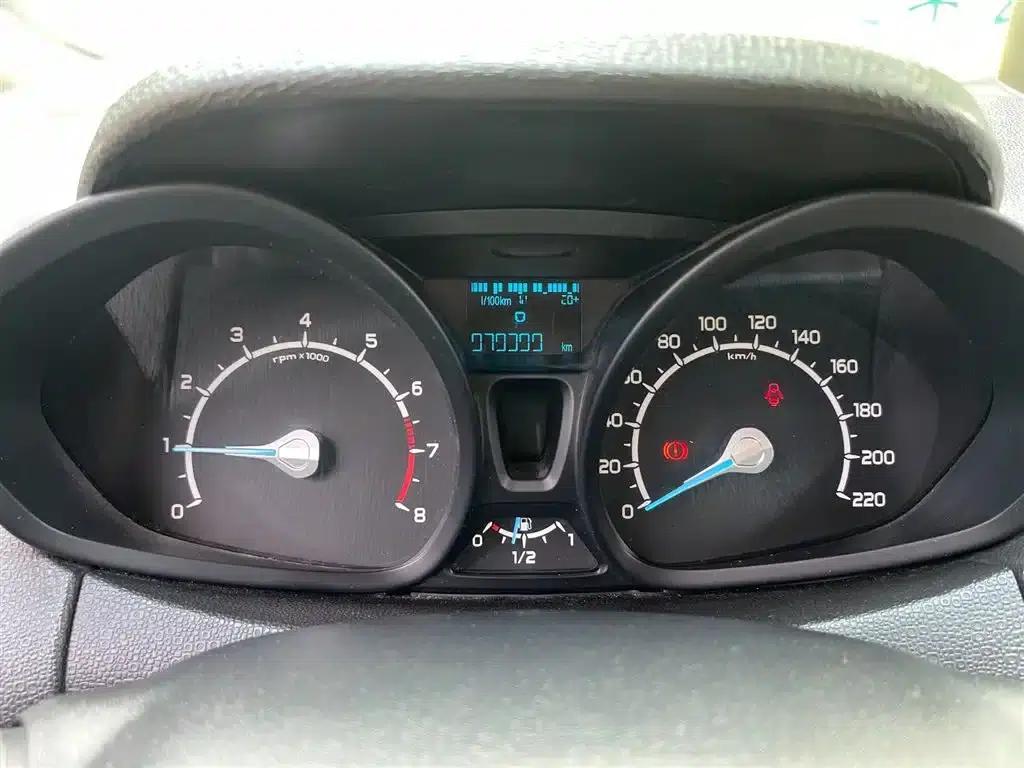 EcoSport 2013 1.5L Automatic Fashion Edition — миниатюра 18