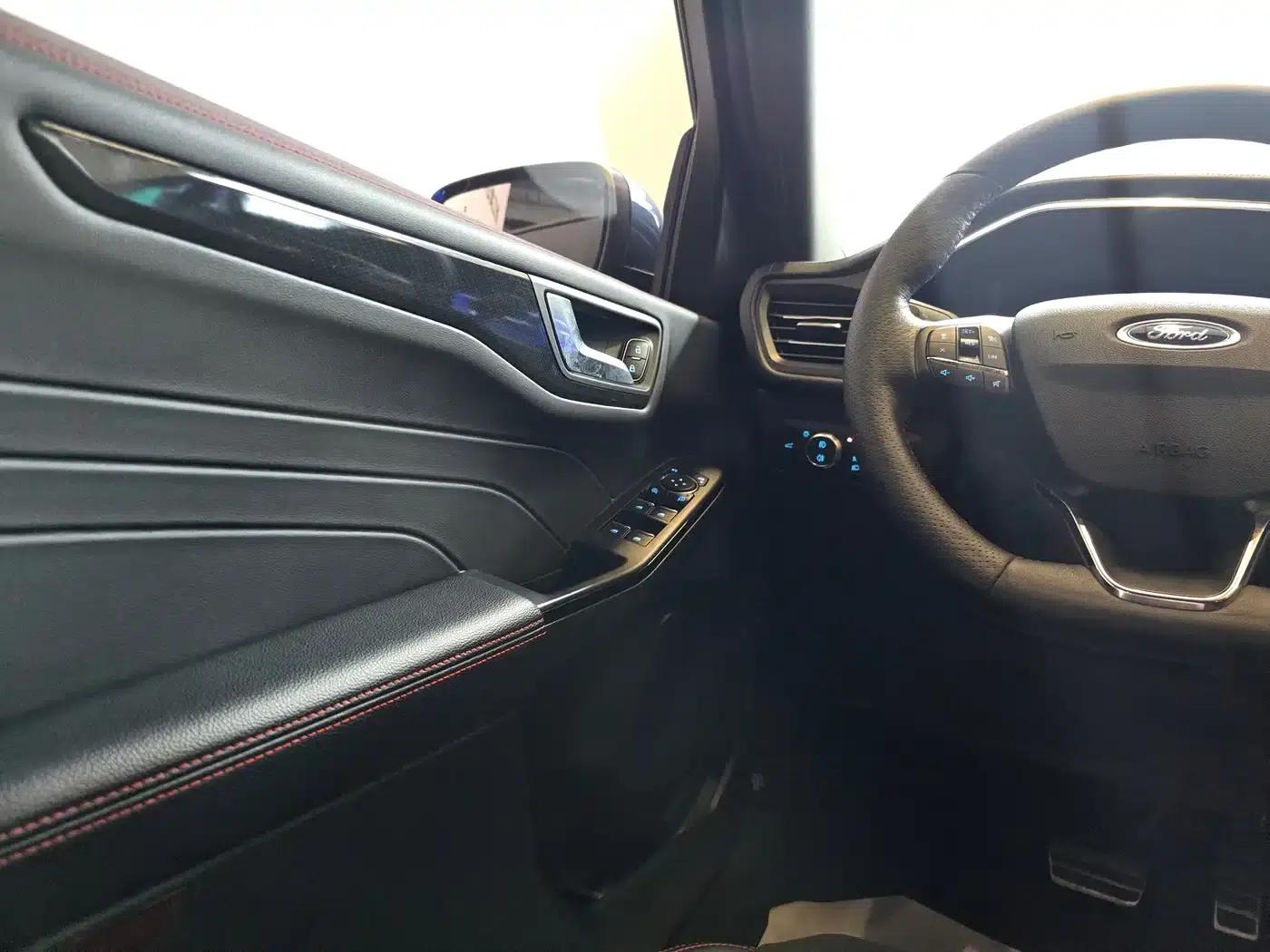 Escape 2020 EcoBoost 245 AWD ST-LINE — миниатюра 9