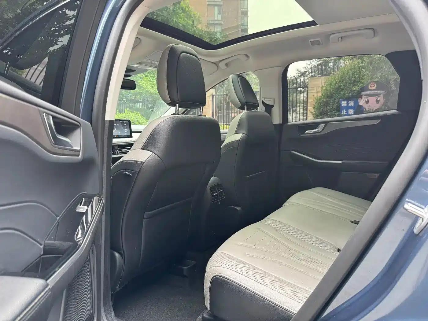 Escape 2020 EcoBoost 245 AWD Premium Edition — миниатюра 5