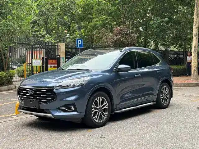 Escape 2020 EcoBoost 245 AWD Premium Edition