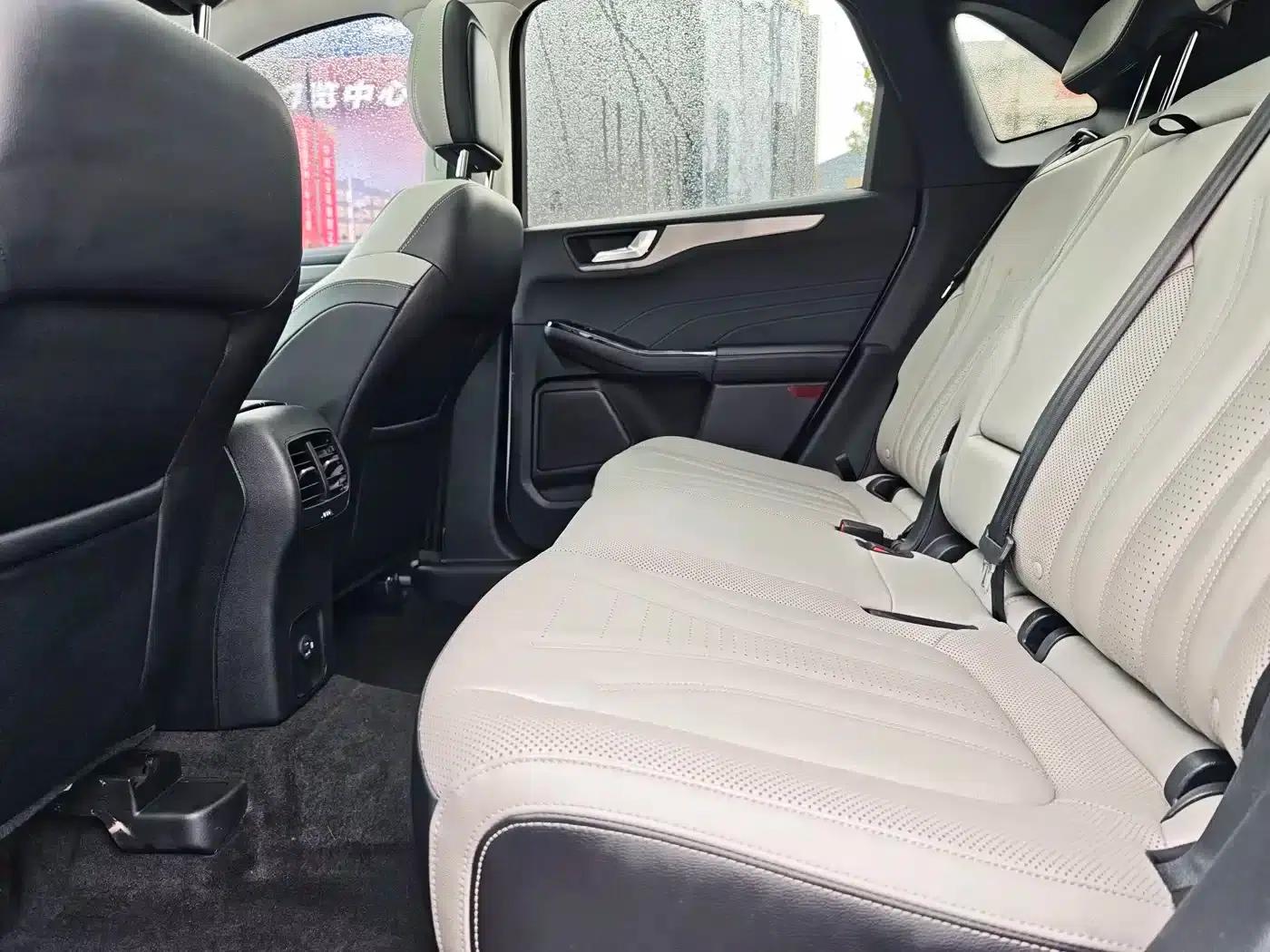 Escape 2020 EcoBoost 245 2WD Premium Edition — миниатюра 5
