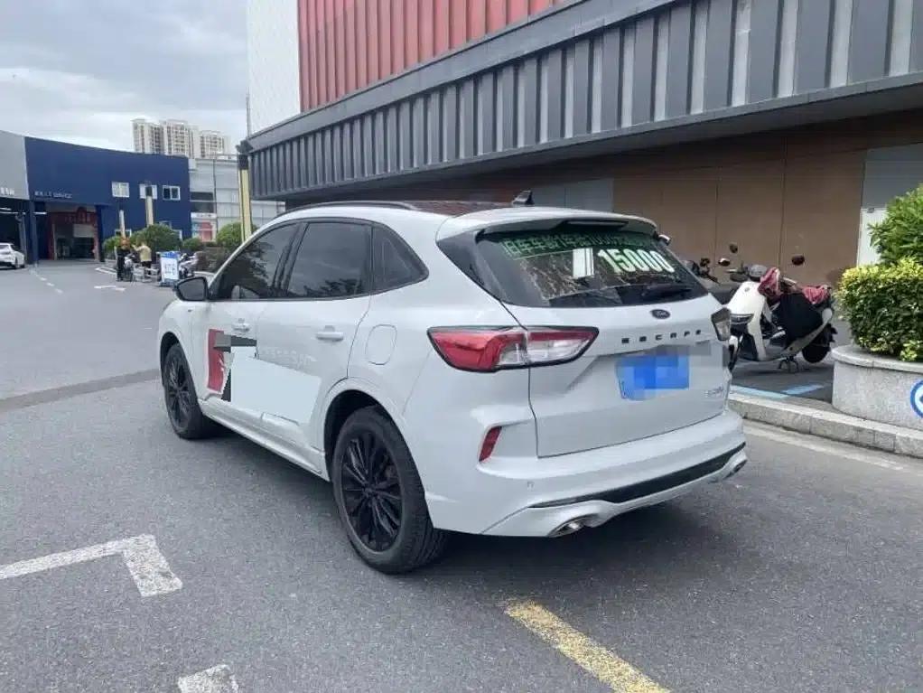 Escape 2024 EcoBoost 245 AWD ST-Line Pro — миниатюра 3