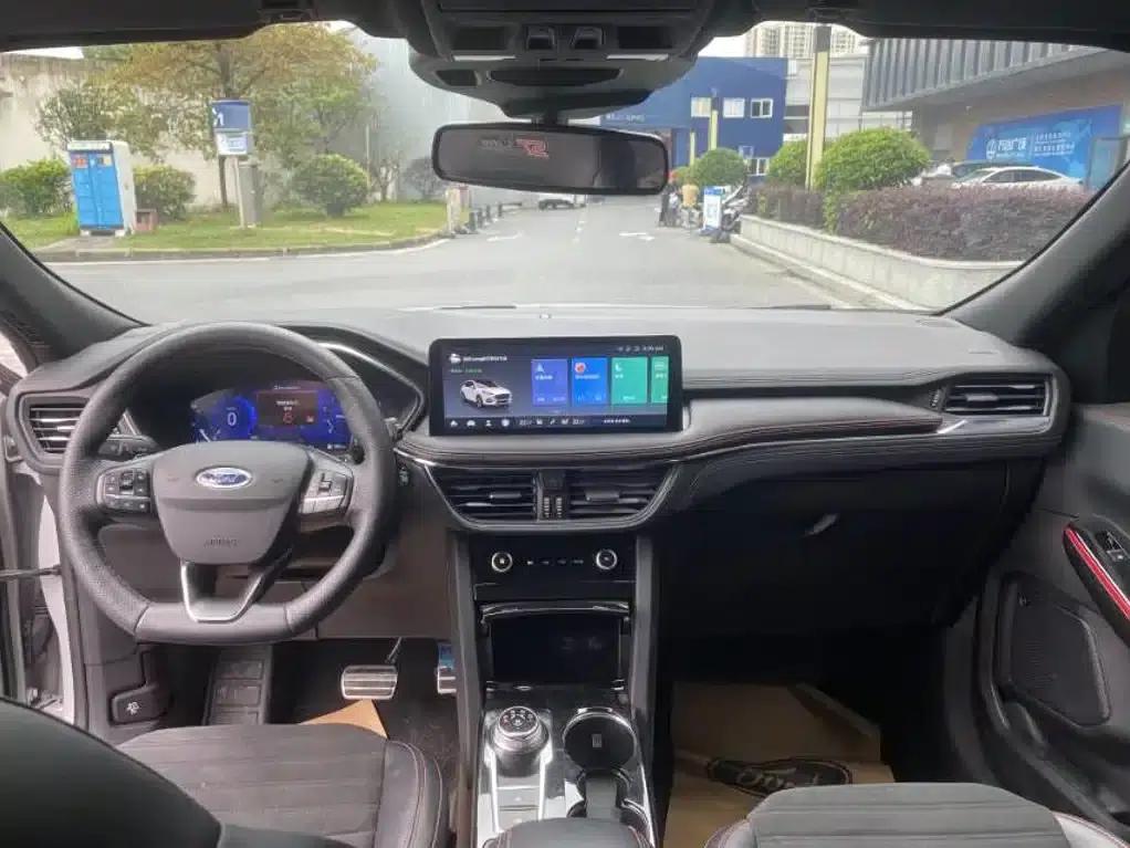 Escape 2024 EcoBoost 245 AWD ST-Line Pro — миниатюра 7