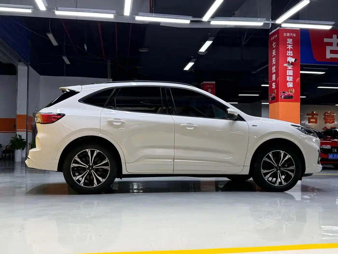 Escape 2020 EcoBoost 245 AWD ST-LINE — миниатюра 4