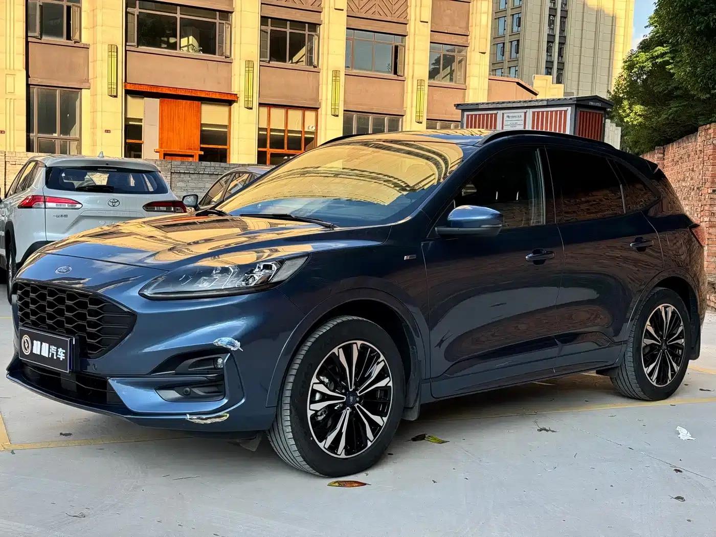 Escape 2020 EcoBoost 245 AWD ST-LINE — миниатюра 3