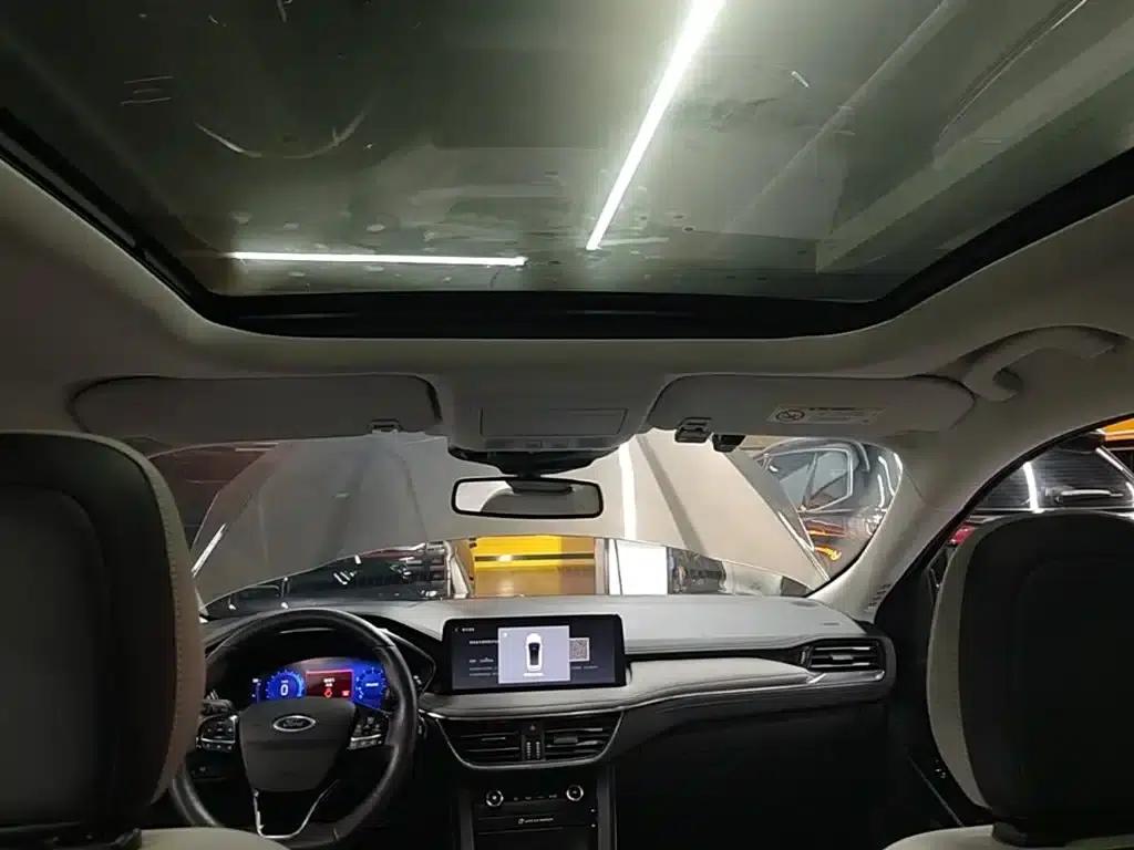 Escape 2020 EcoBoost 245 AWD Premium Edition — миниатюра 18