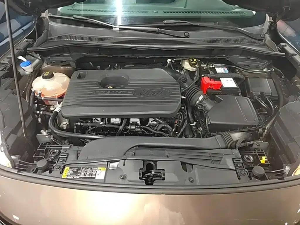 Escape 2020 EcoBoost 245 AWD Premium Edition — миниатюра 20