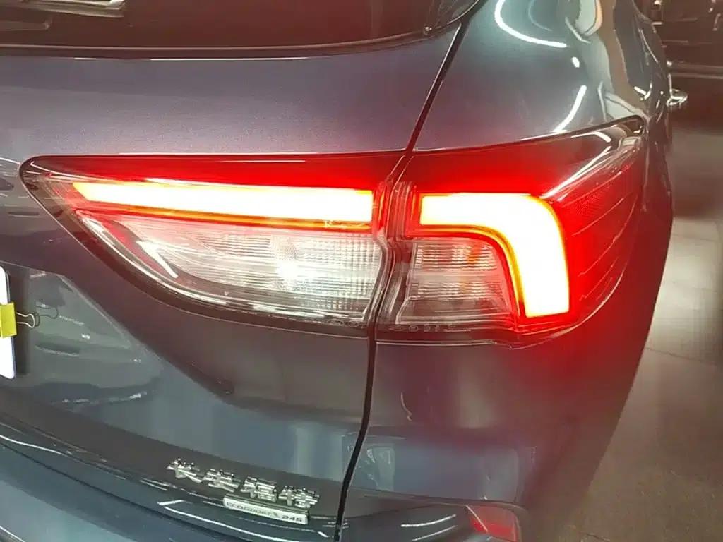 Escape 2020 EcoBoost 245 AWD ST-LINE — миниатюра 8