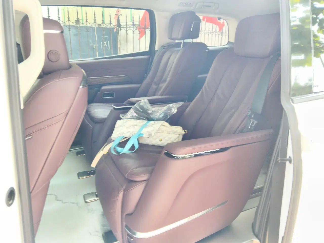 Buick Century 2025 2.0T Six-Seater YinShi Edition — миниатюра 17