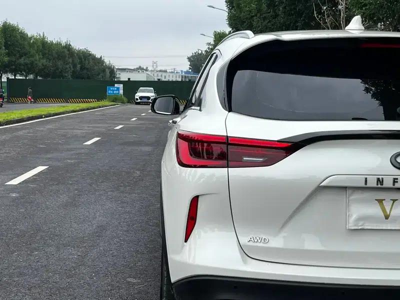 Infiniti QX50 2018 2.0T AWD Intelligent Edition — миниатюра 12