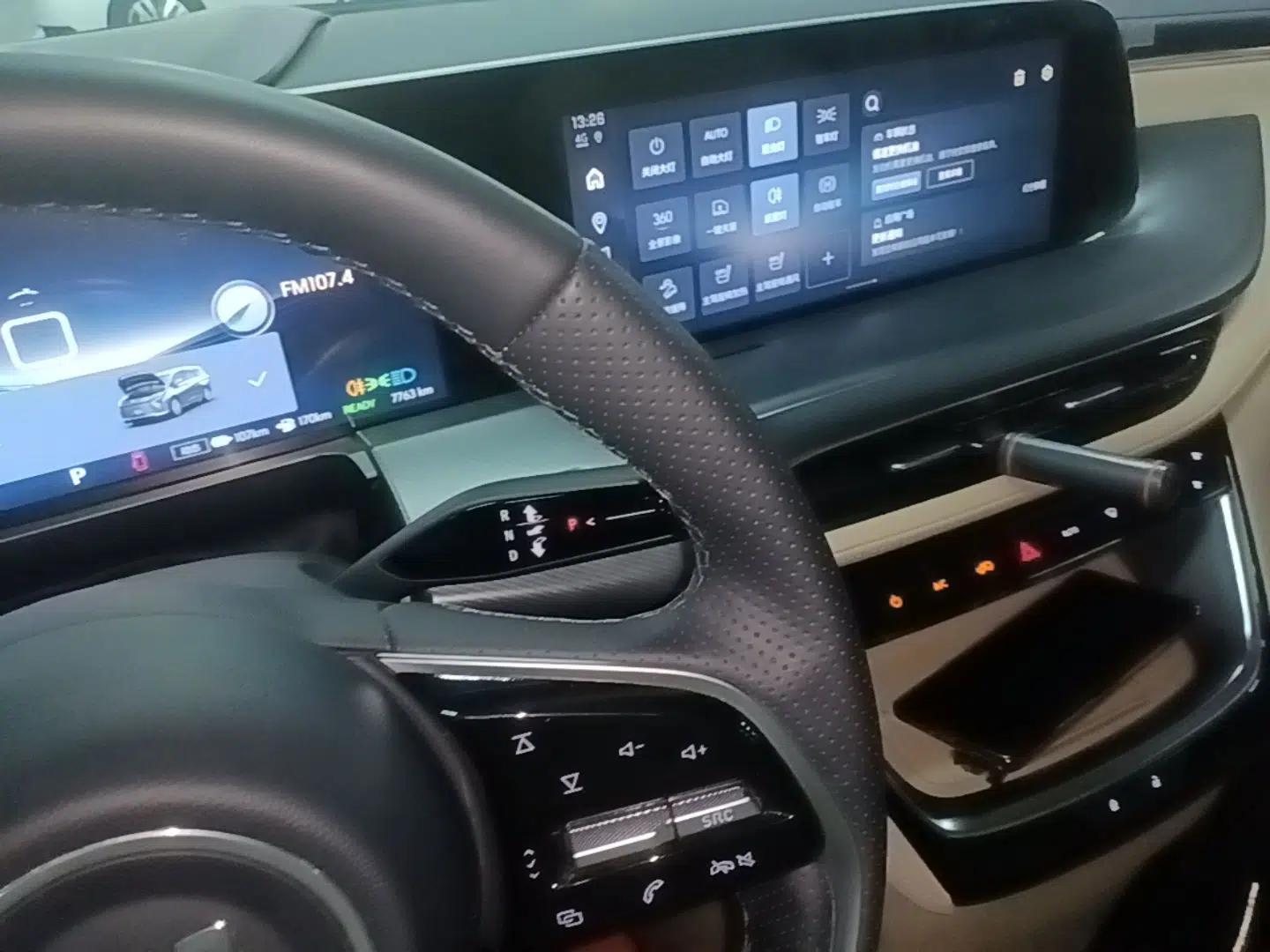 Buick GL8 New Energy 2025 Lu Shang Luxury Edition 7-Seater — миниатюра 16
