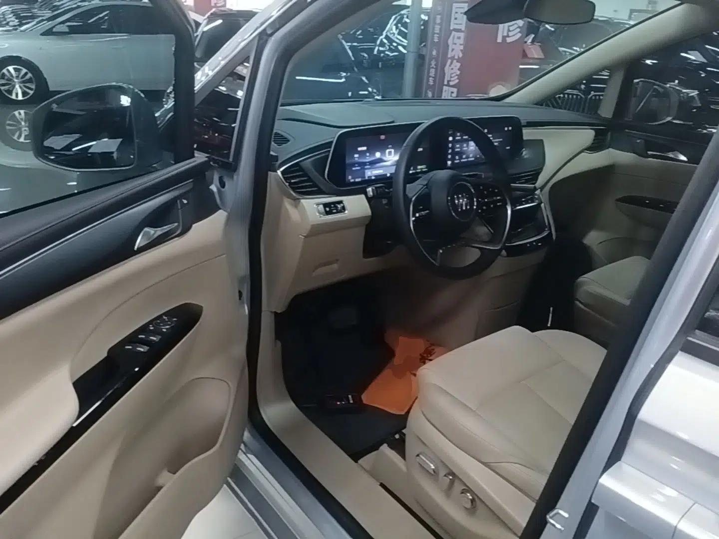 Buick GL8 New Energy 2025 Lu Shang Luxury Edition 7-Seater — миниатюра 18
