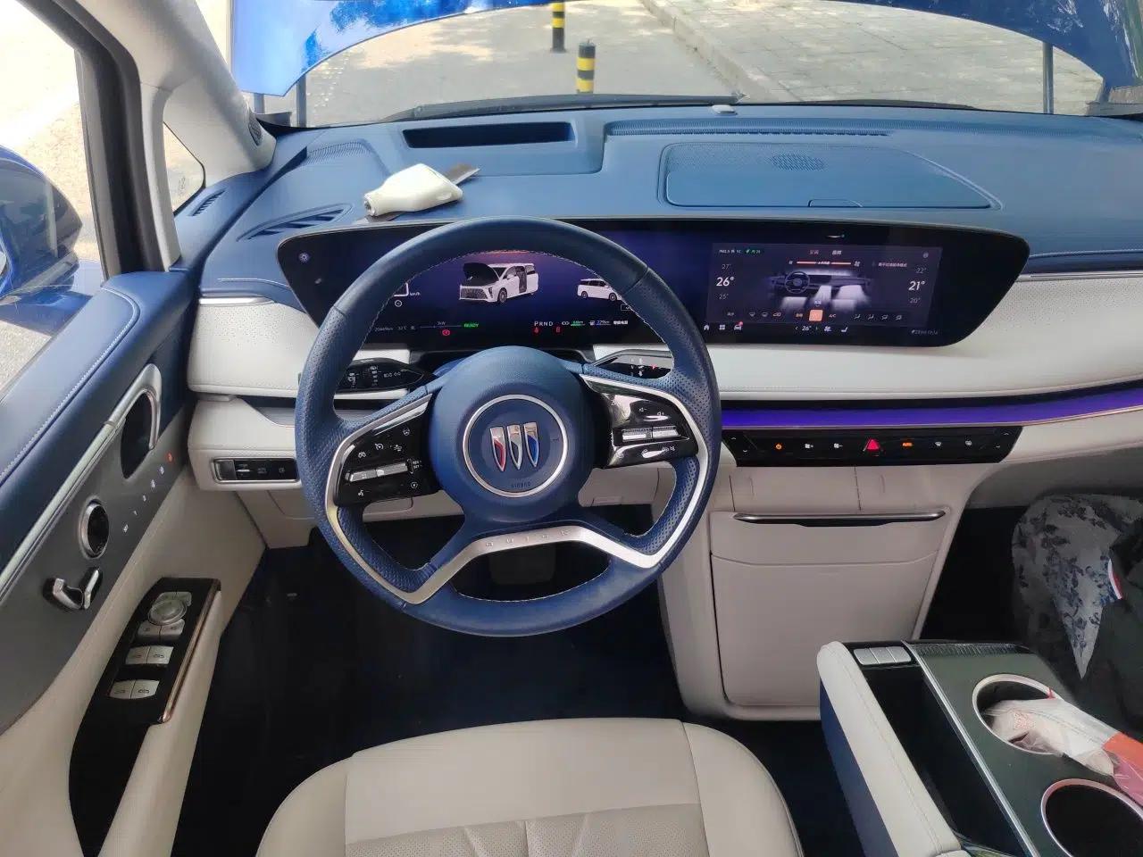 Buick GL8 New Energy 2024 Lu Zun Luxury Edition 6-Seater — миниатюра 10