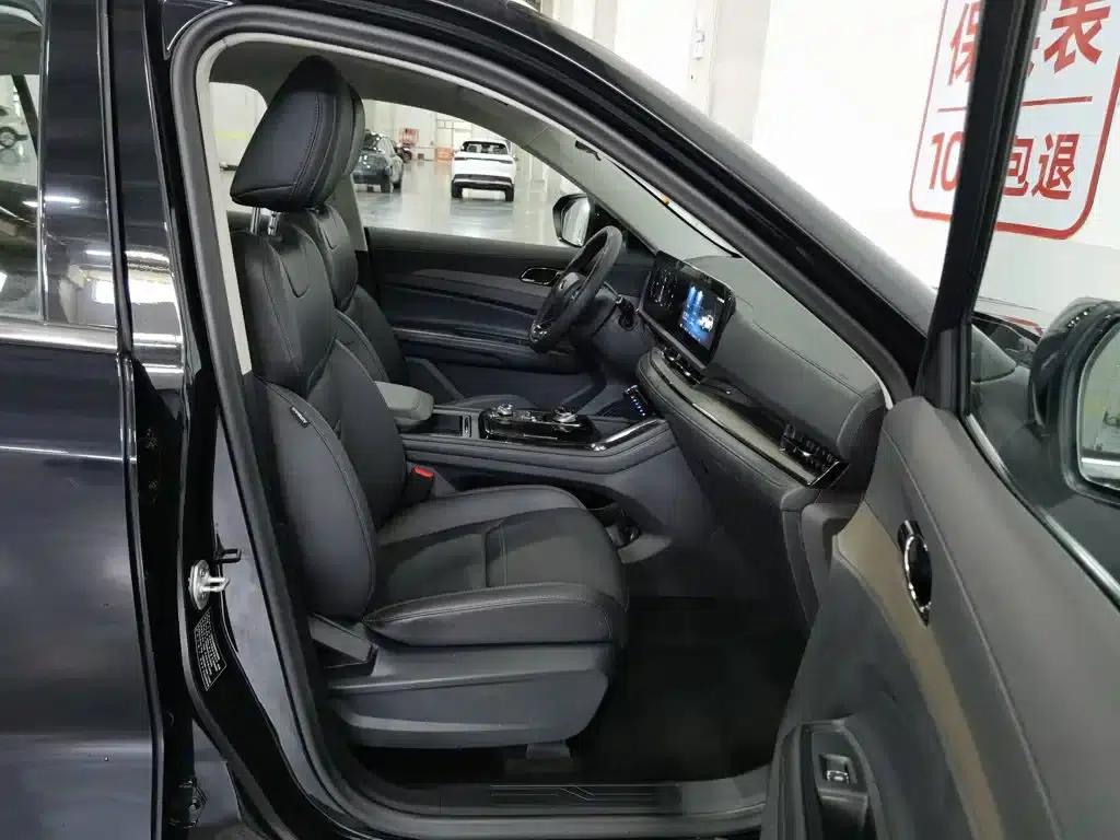 2023 EcoBoost 170 Platinum Edition — миниатюра 23