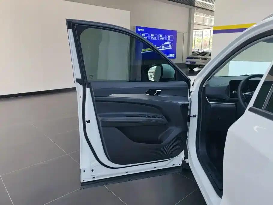 2023 EcoBoost 170 Elite — миниатюра 7