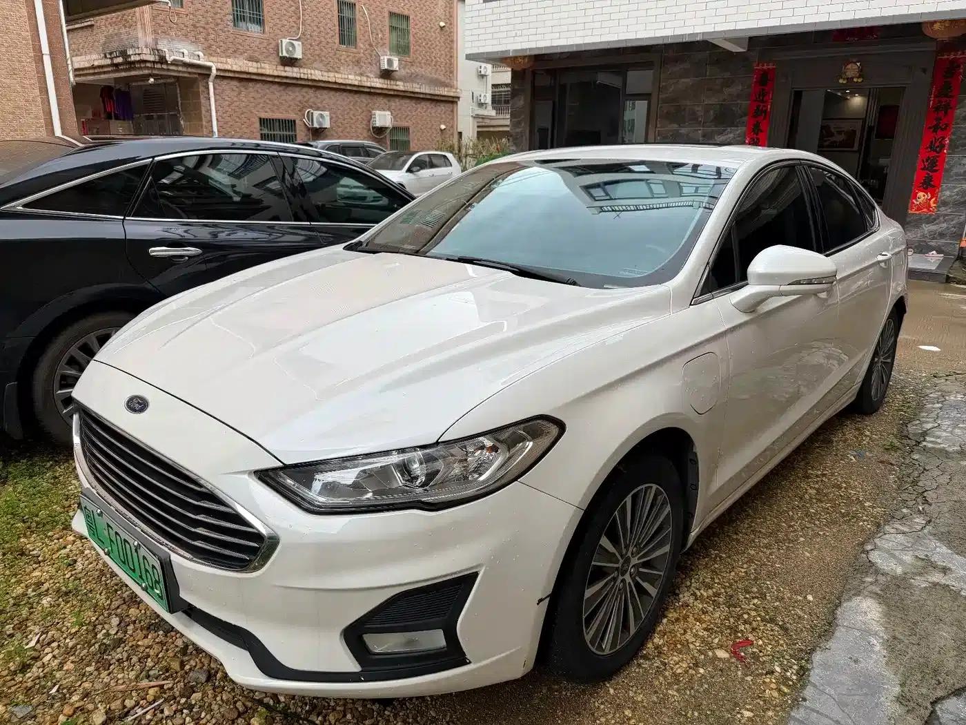 Mondeo PHEV 2018 2.0 PHEV Intelligent Control Fashion Model (National VI Emission Standard) — миниатюра 1