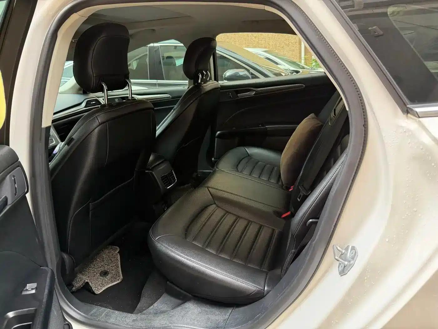 Mondeo PHEV 2018 2.0 PHEV Intelligent Control Fashion Model (National VI Emission Standard) — миниатюра 4