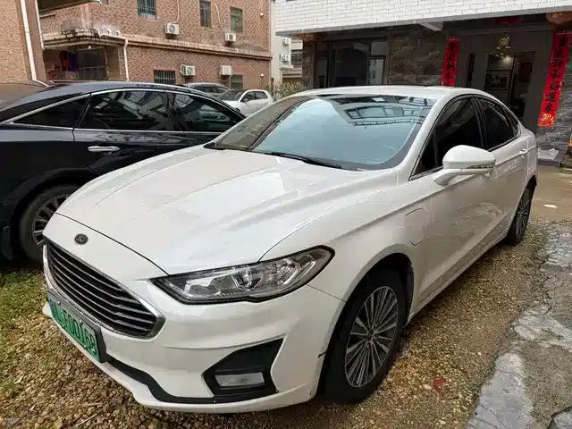 Mondeo PHEV 2018 2.0 PHEV Intelligent Control Fashion Model (National VI Emission Standard)