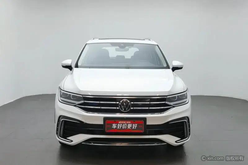 Tiguan L PHEV 2023 430PHEV Plug-in Hybrid Premium Edition — миниатюра 2