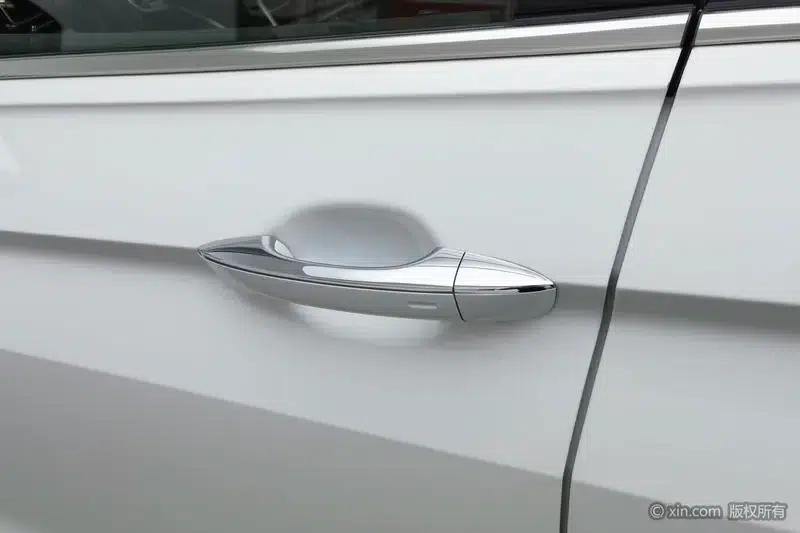 Tiguan L PHEV 2023 430PHEV Plug-in Hybrid Premium Edition — миниатюра 9