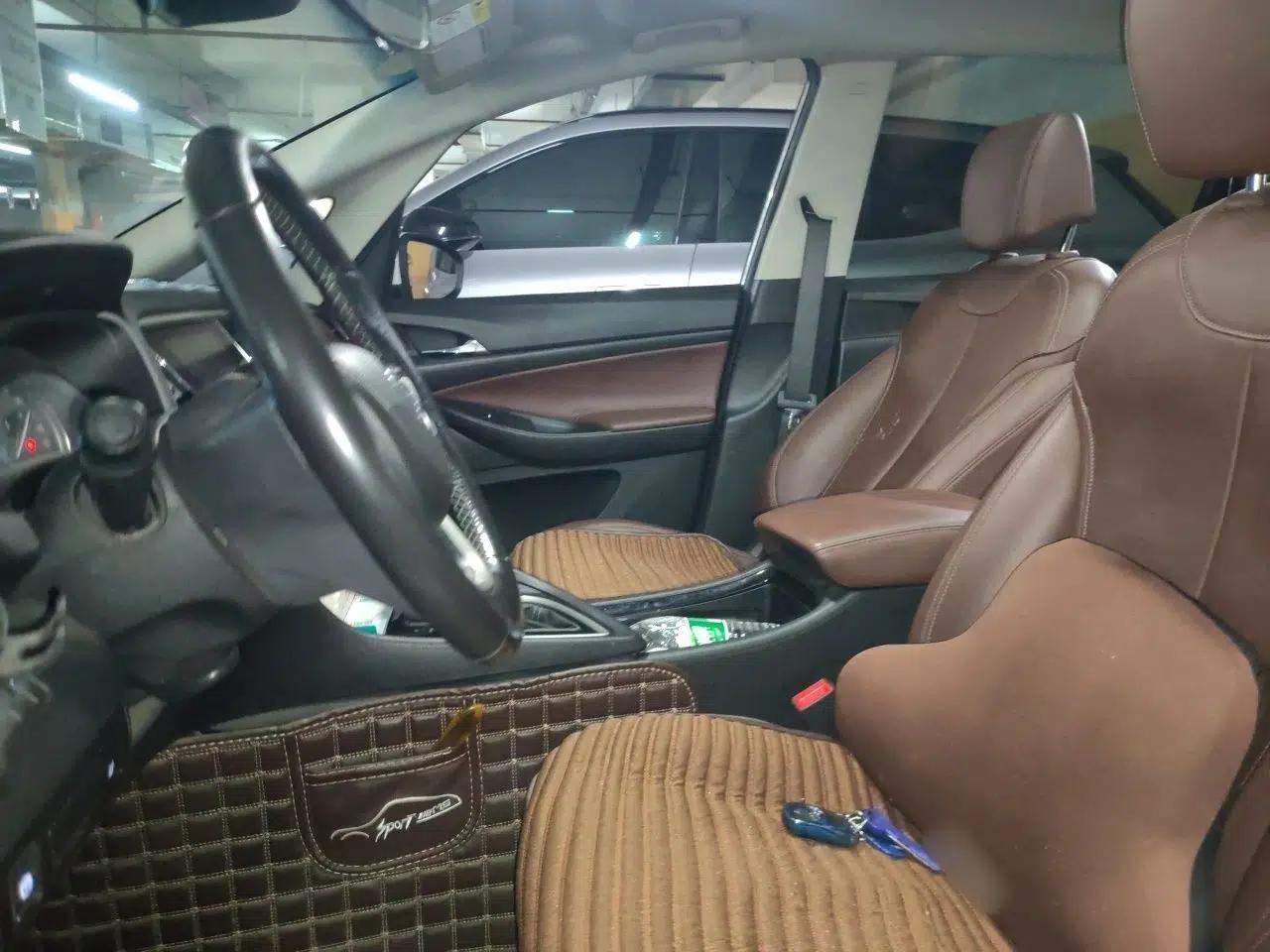 Buick GL6 2018 18T 6-Seater Luxury Model — миниатюра 15