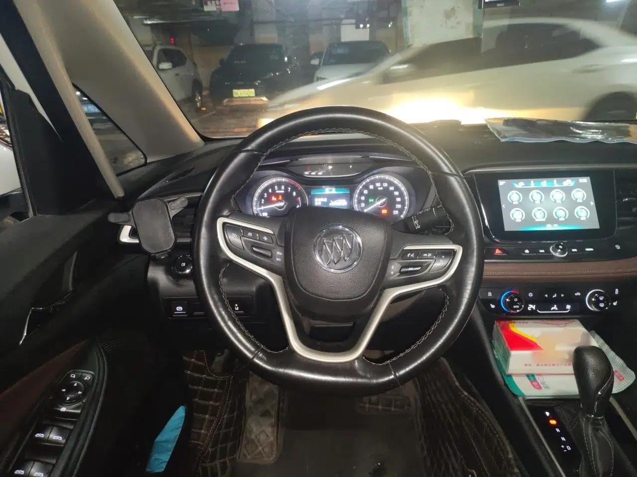 Buick GL6 2018 18T 6-Seater Luxury Model — миниатюра 10