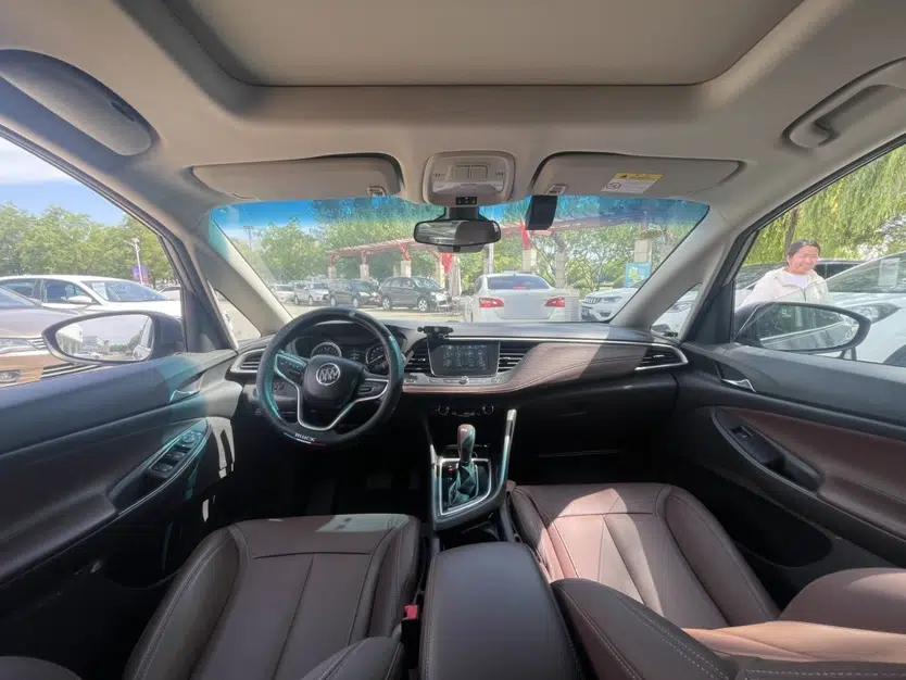 Buick GL6 2018 18T 6-Seater Luxury Model — миниатюра 11