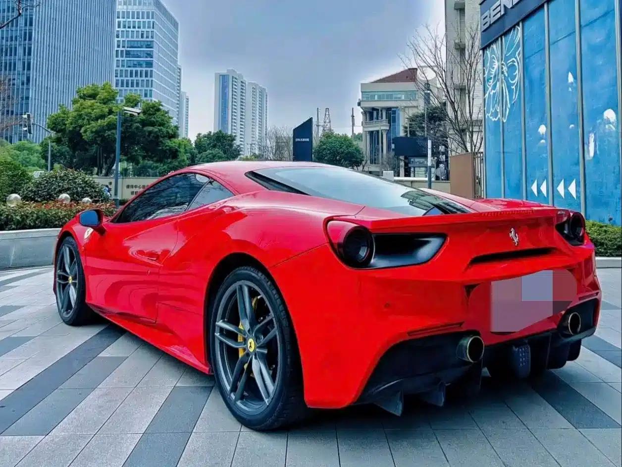 2015 Ferrari 488 GTB — миниатюра 3